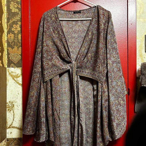 Maca Layered Wrap Robe - Picture 2 of 3